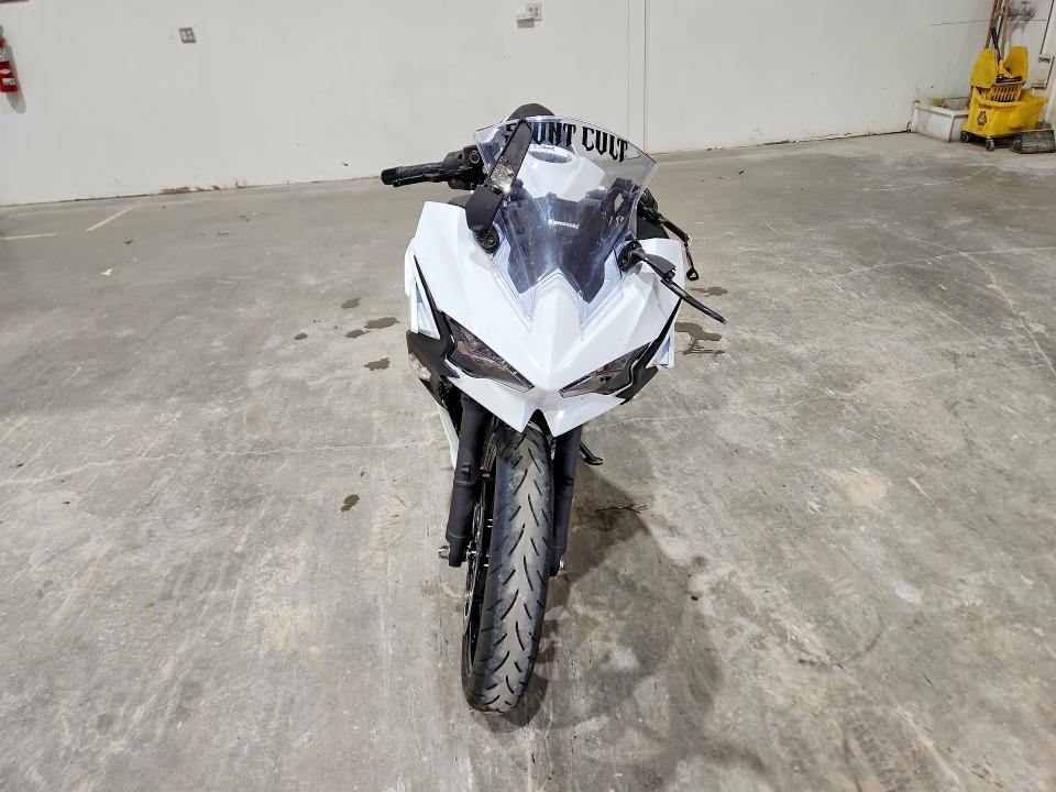 2025 Kawasaki EX500 H