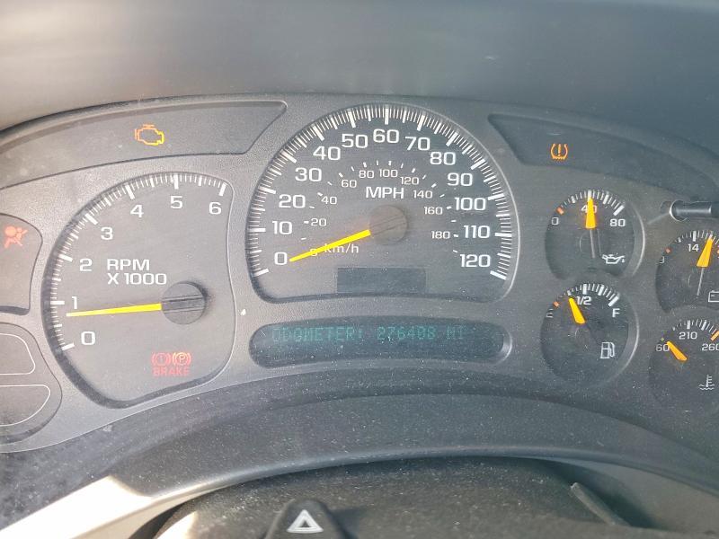 2004 Chev Suburban
