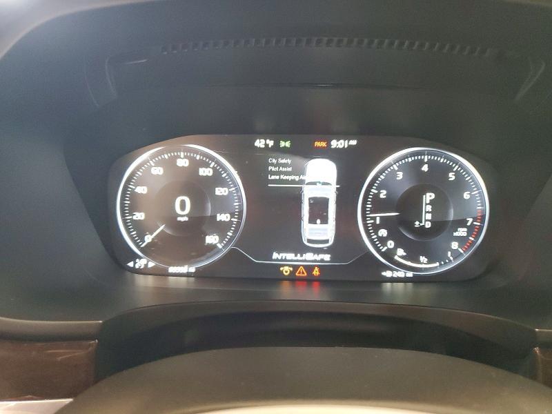 2017 Volvo S90 T6 Momentum