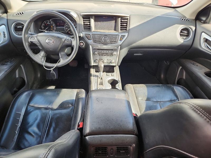 2017 Nissan Pathfinder sl