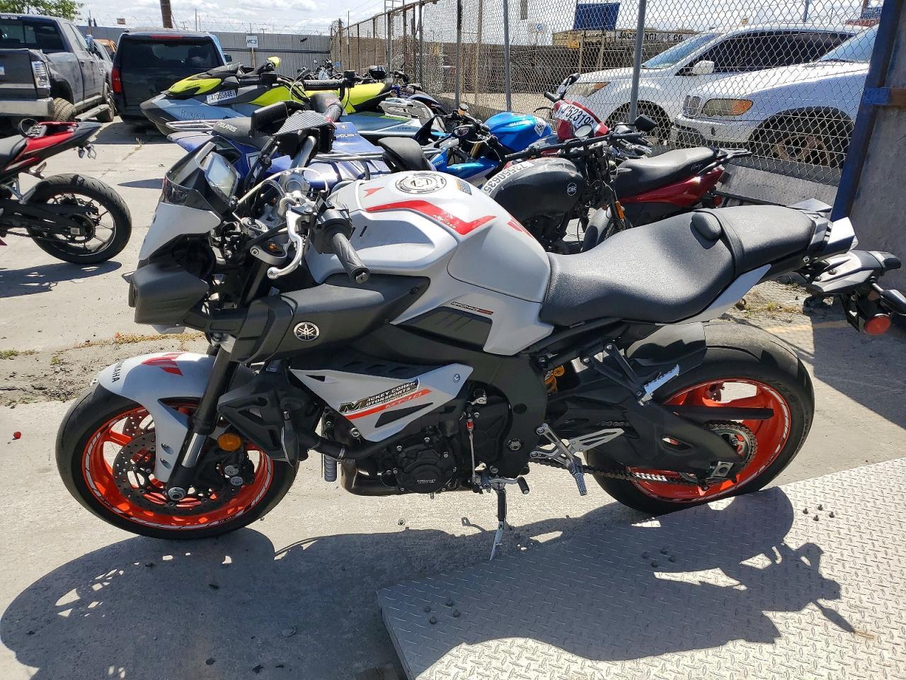 2019 Yamaha MTN1000 C