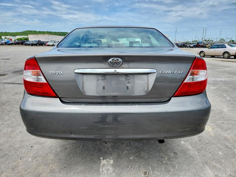 2002 Toyota Camry le