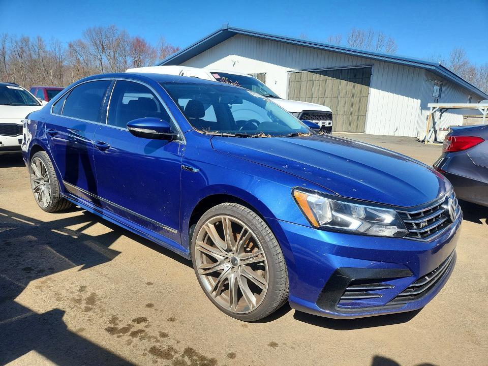 2017 Volkswagen Passat R-line
