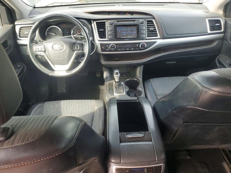 2015 Toyota Highlander le Plus
