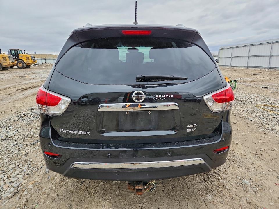 2015 Nissan Pathfinder sv