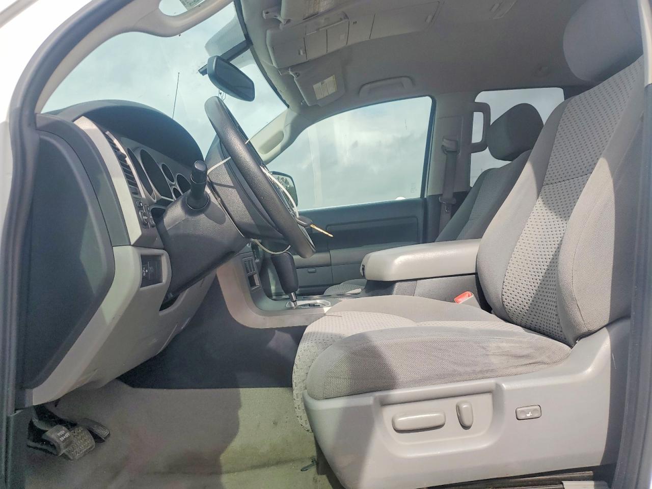 2011 Toyota Tundra Double Cab SR5