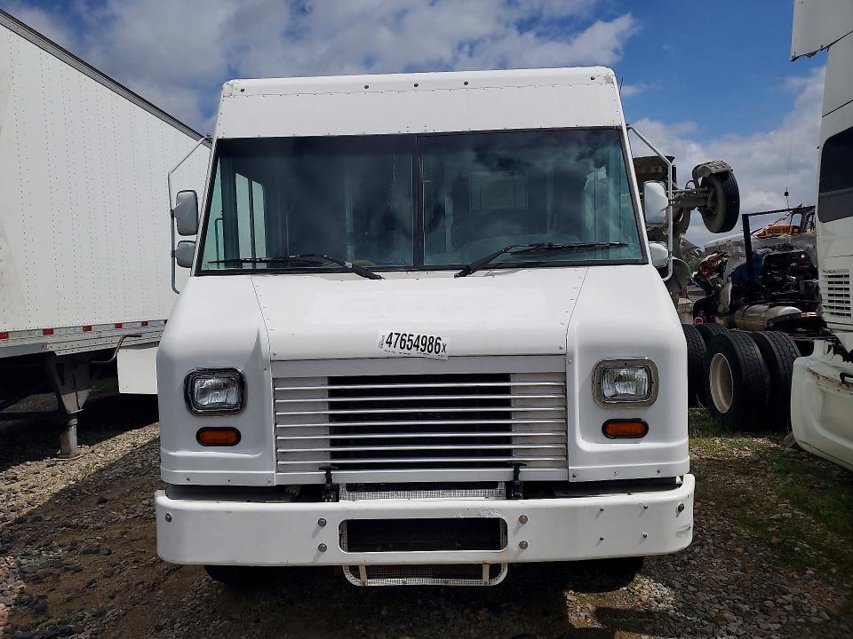 2015 Ford F59 Delivery Truck
