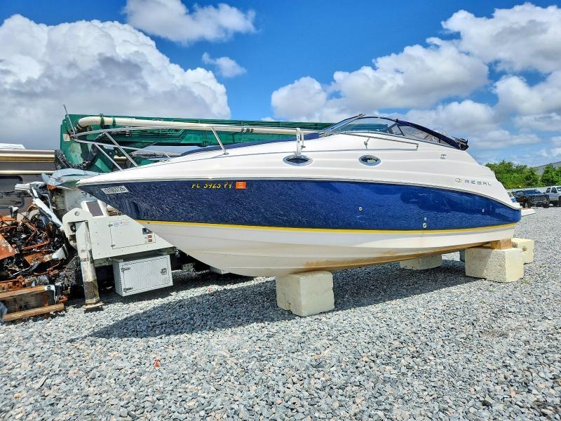 2005 Regal Commodore 2665-Boat