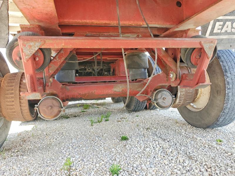 2004 East Manufacturing Heavy Duty Trucks