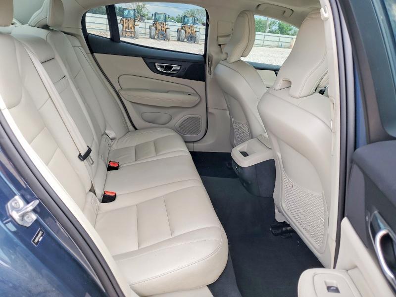 2020 Volvo S60 T5 Momentum