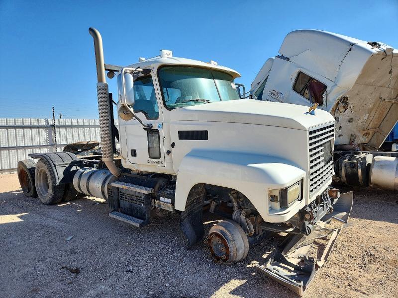 2018 Mack 600 CHU600