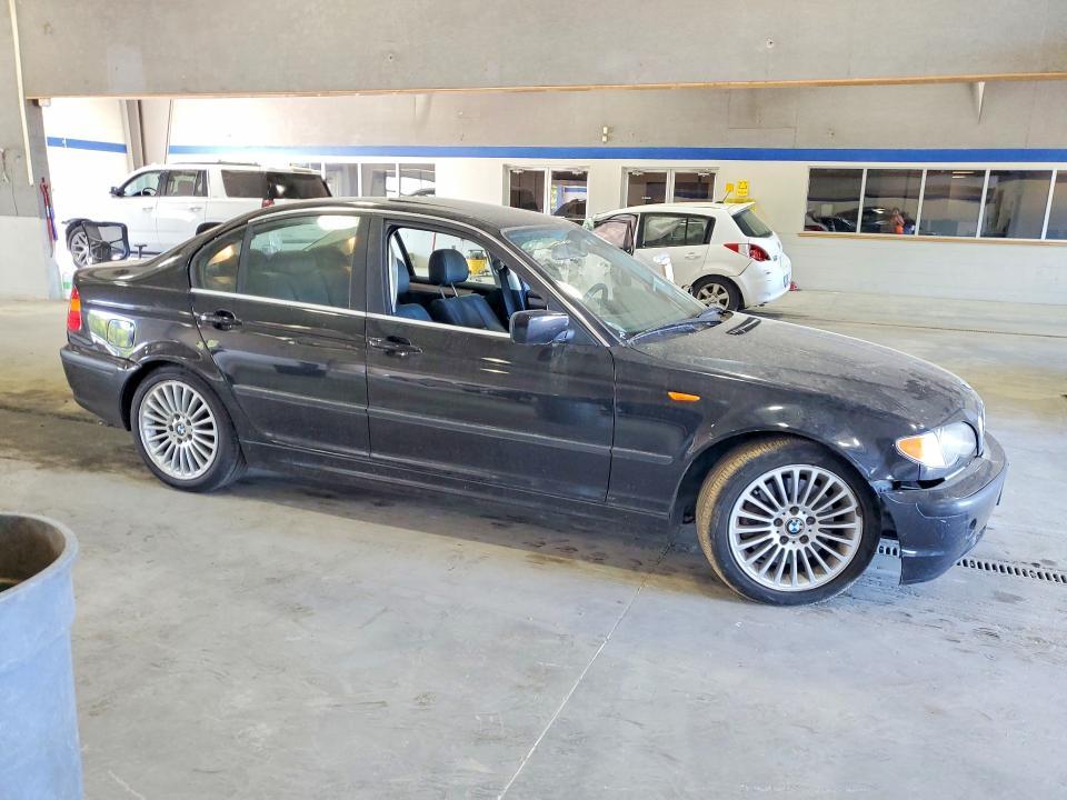 2003 BMW 330 i