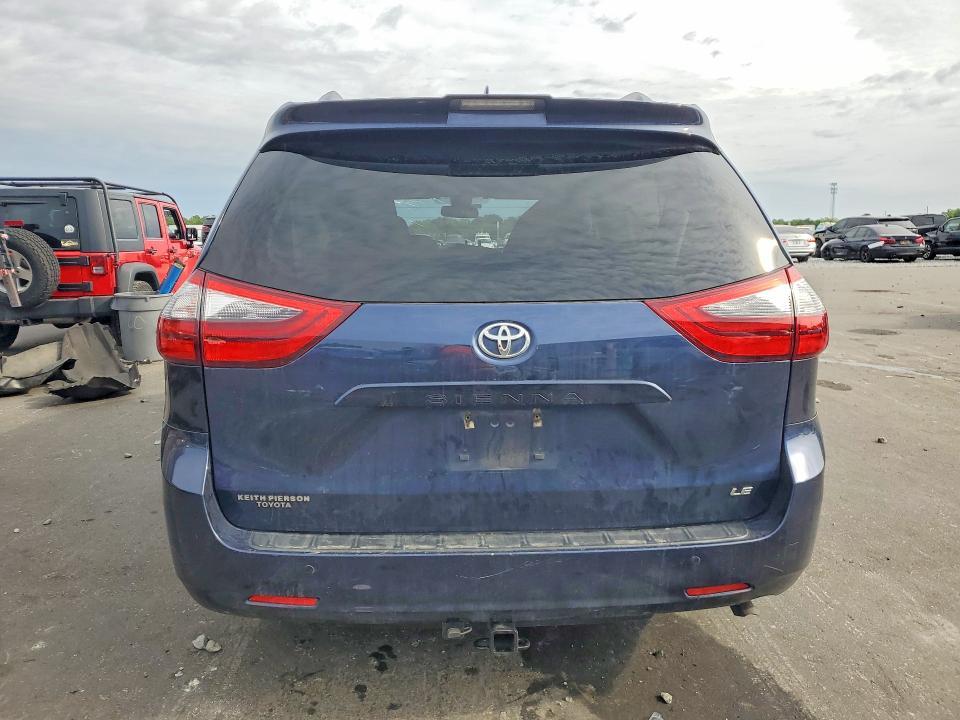 2020 Toyota Sienna le 8-passenger