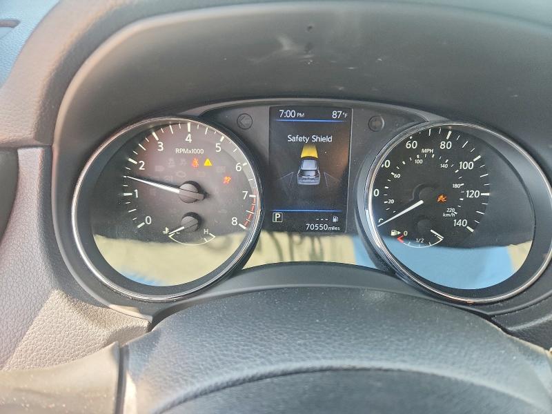 2018 Nissan Rogue sv