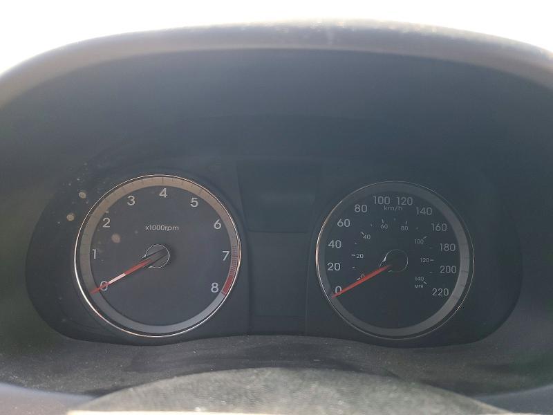 2012 Hyundai Accent gl 5P