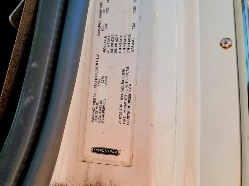 2017 Freightliner Business Class M2 BOX Truck