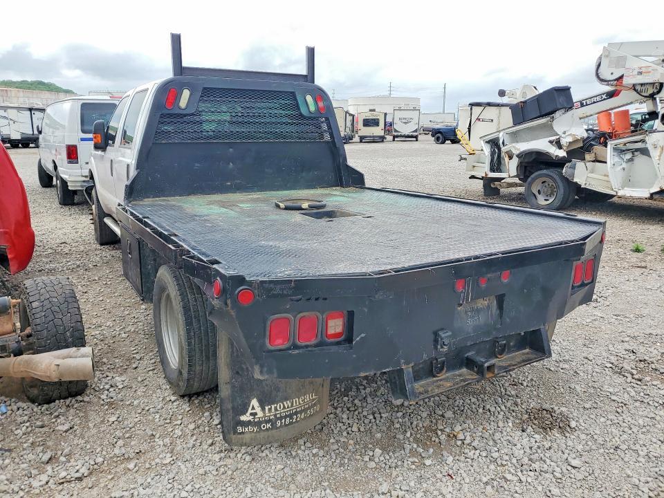 2013 Ford F350 Super Duty Flatbed Truck