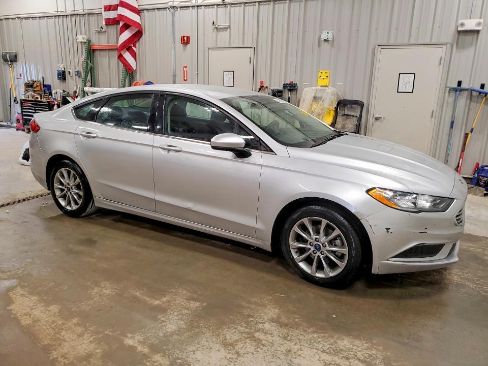 2017 Ford Fusion se