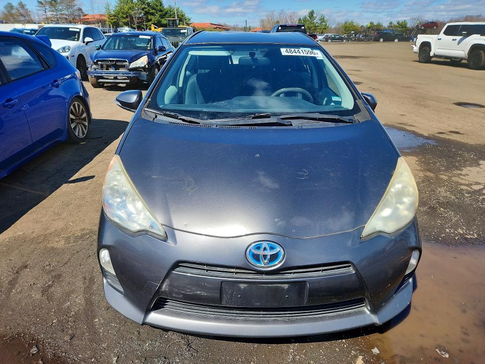 2013 Toyota Prius c two