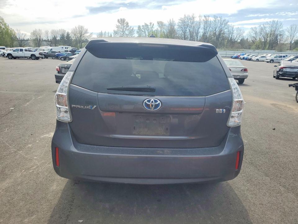 2014 Toyota Prius v Five