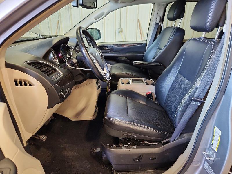 2016 Chrysler Town & Country Touring l