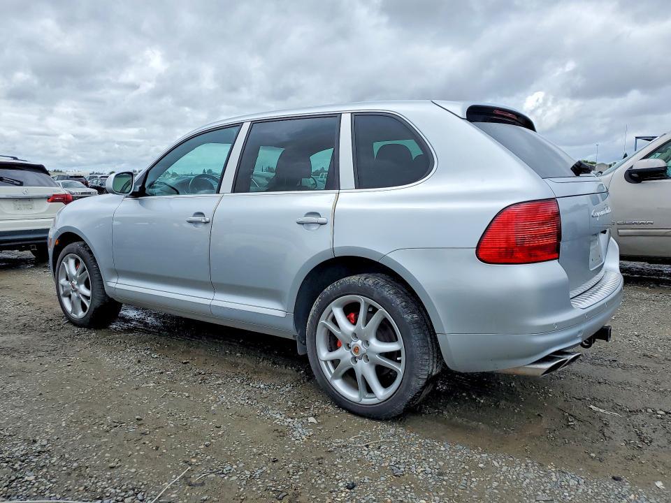 2004 Porsche Cayenne Turbo