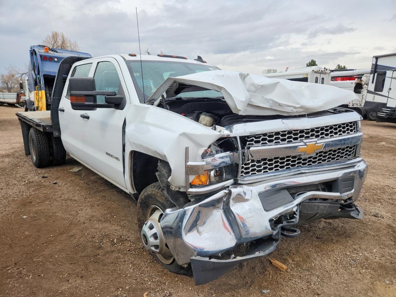 2019 Chevrolet Flatbed Truck