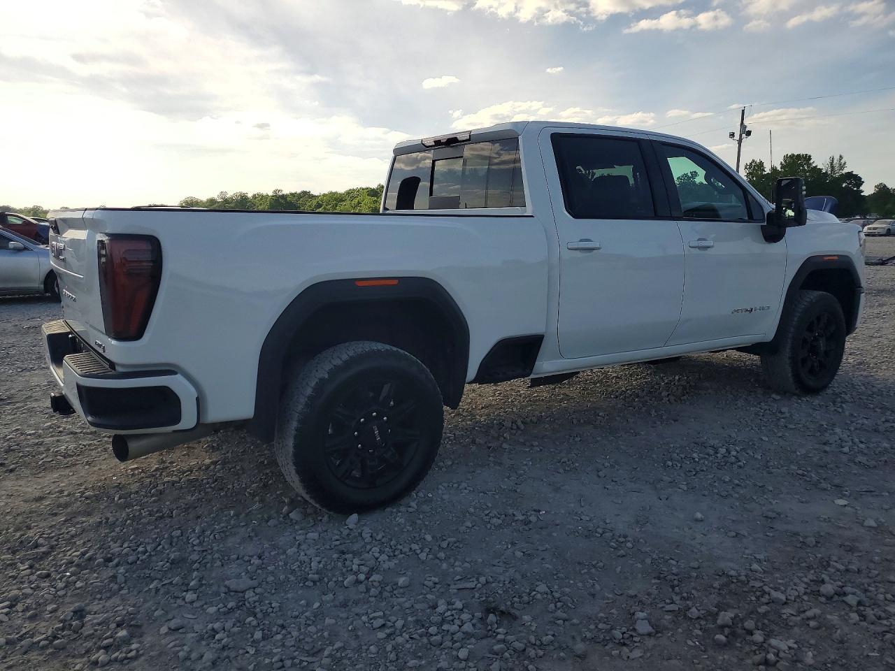 2025 GMC Sierra K2500 AT4
