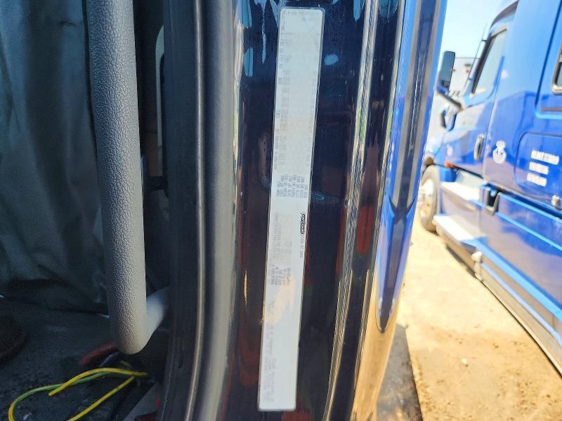 2011 Freigliner Cascadia 125