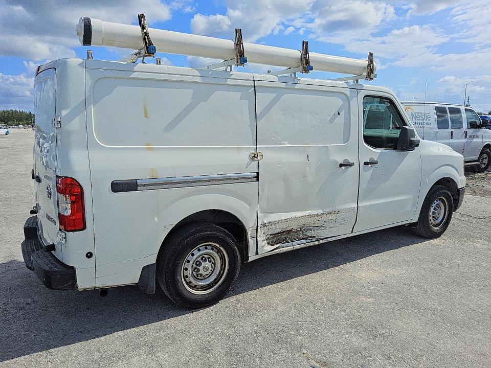 2015 Niss AN NV 1500 Utility / Service Van