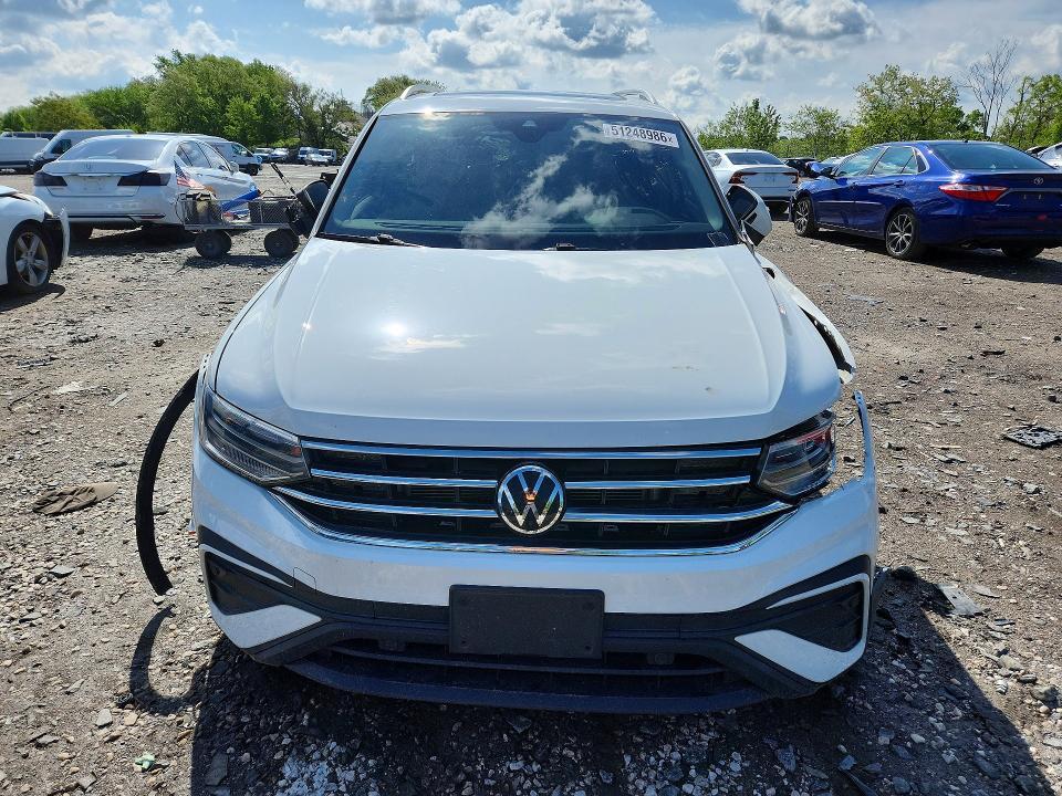 2022 Volkswagen Tiguan se