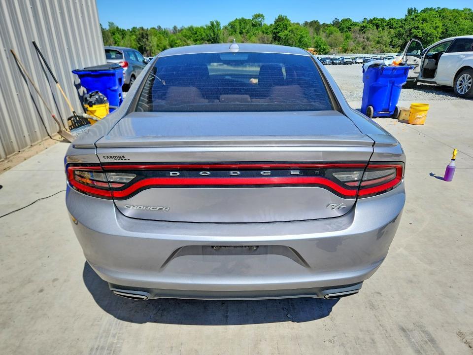 2016 Dodge Charger r