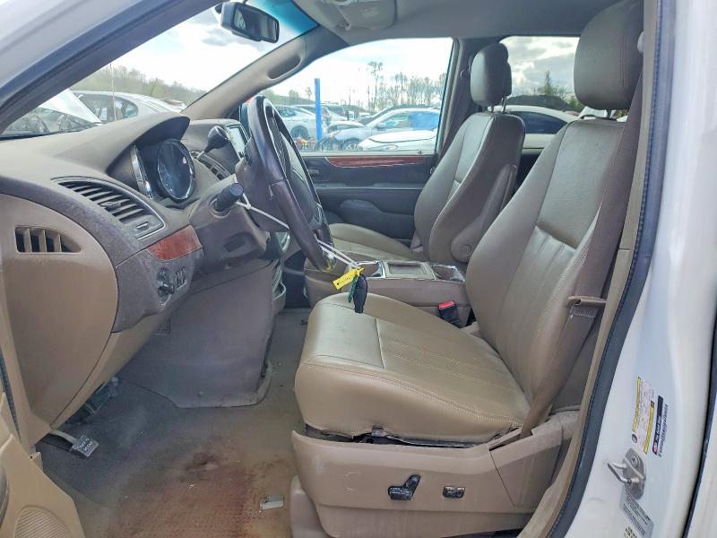 2015 Chrysler Town & Country Touring