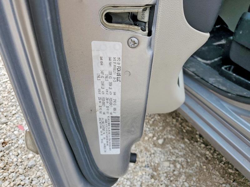 2015 Chrysler Town & Country Touring l