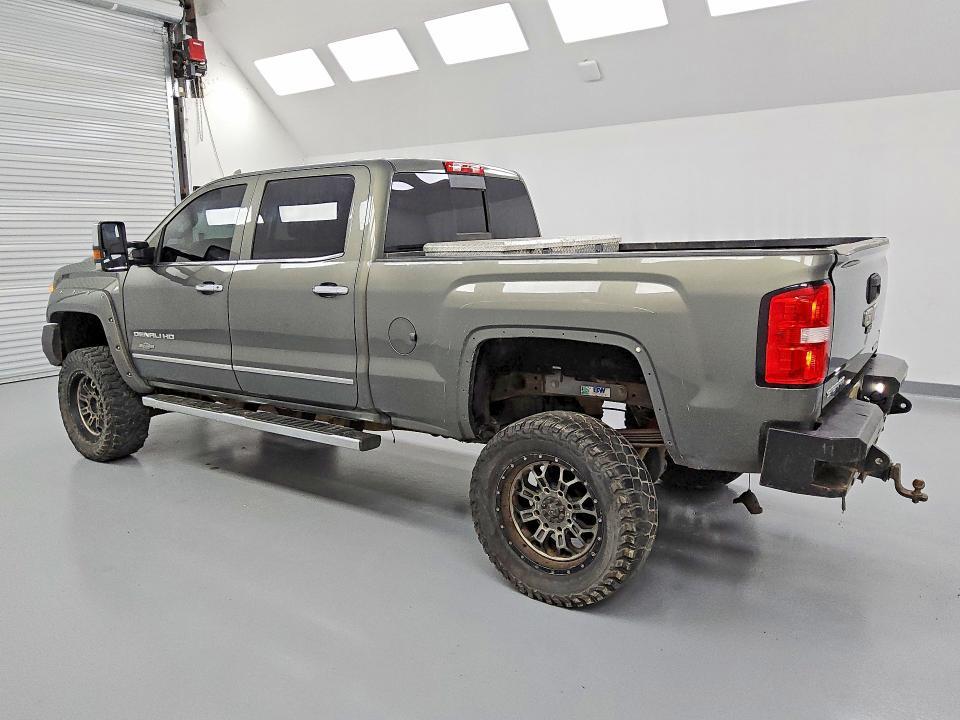 2018 GMC Sierra K2500 Denali
