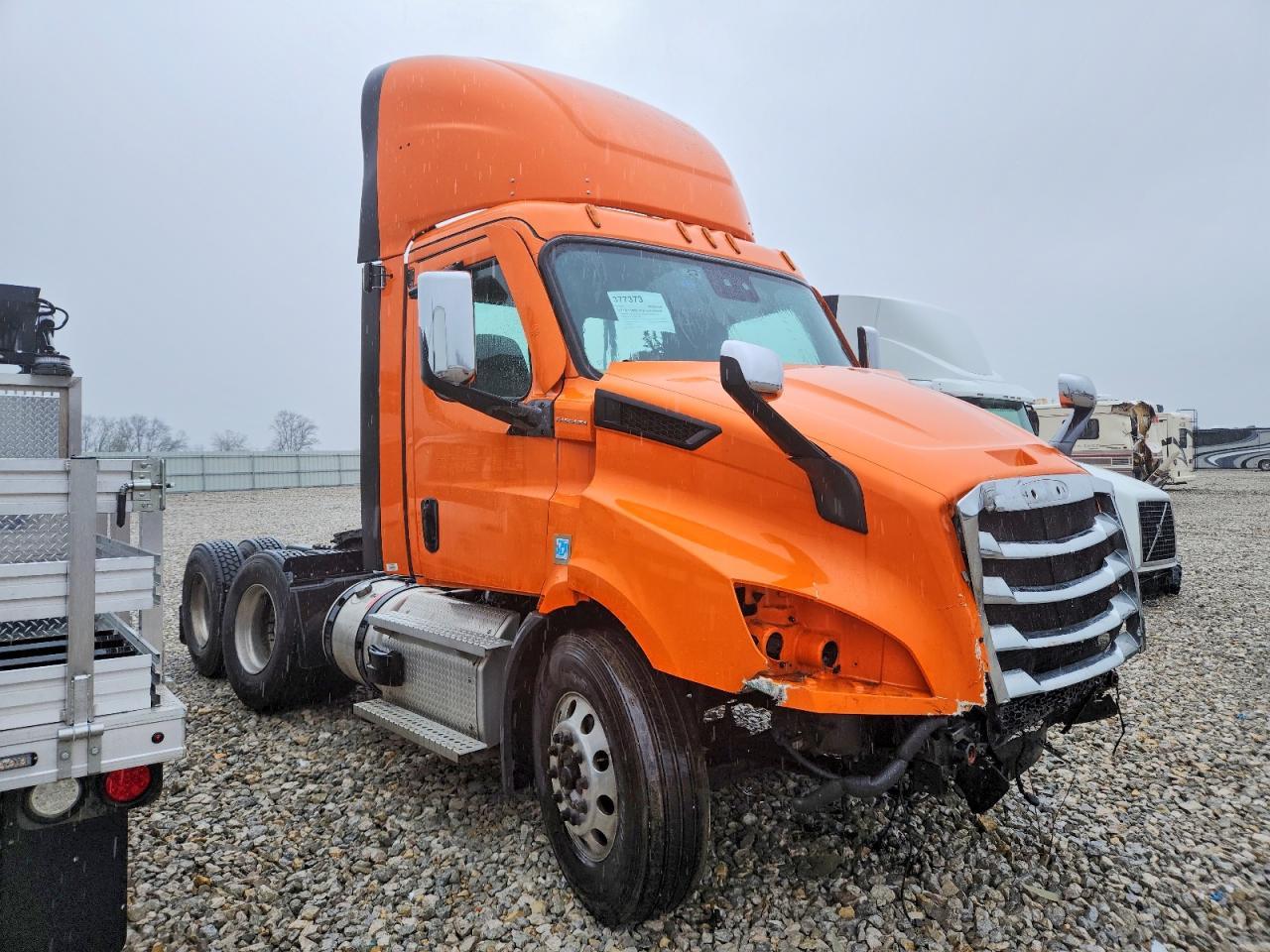 2021 Freigliner 2021 Freightliner Cascadia 116 Semi Truck