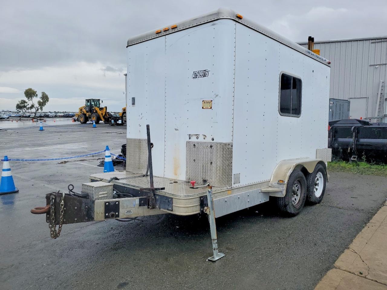 2000 Pelsue Fiber Optic Splicing Trailer