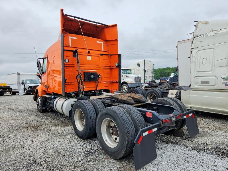 2021 Volv O VNR Semi Truck