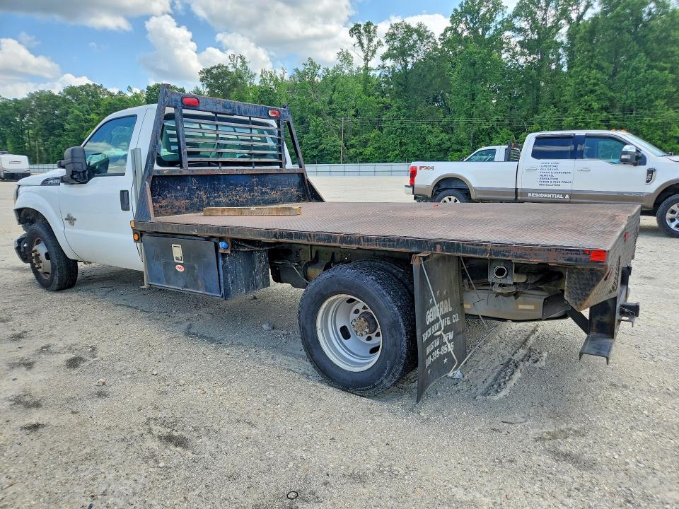 2013 Ford F350 Super Duty Flatbed Truck
