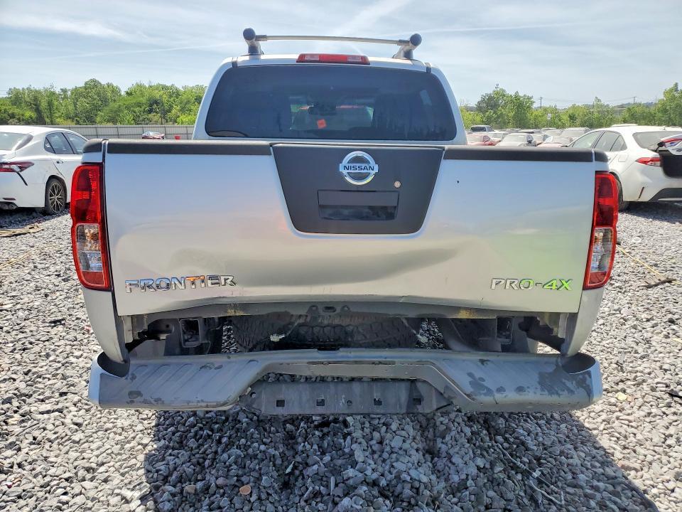 2011 Nissan Frontier s