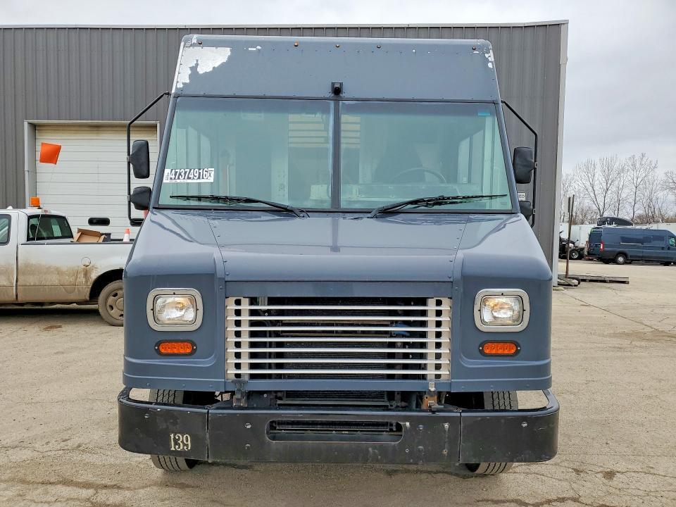 2020 Freightliner MT45G Chassis Delivery Truck