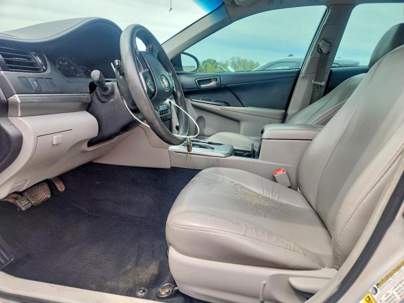 2014 Toyota Camry le