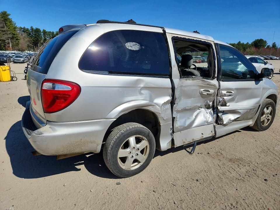 2005 Dodge Grand Caravan sxt