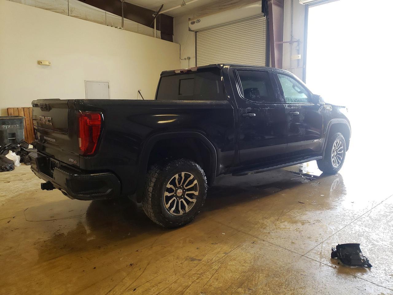 2023 GMC Sierra K1500 AT4