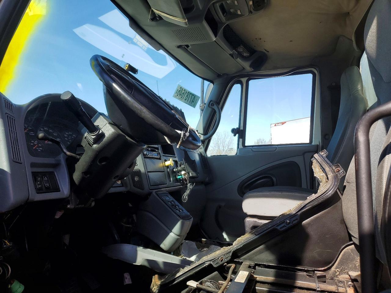 2007 International 4300 BOX Truck