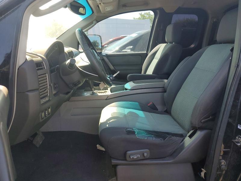 2004 Nissan Titan XE