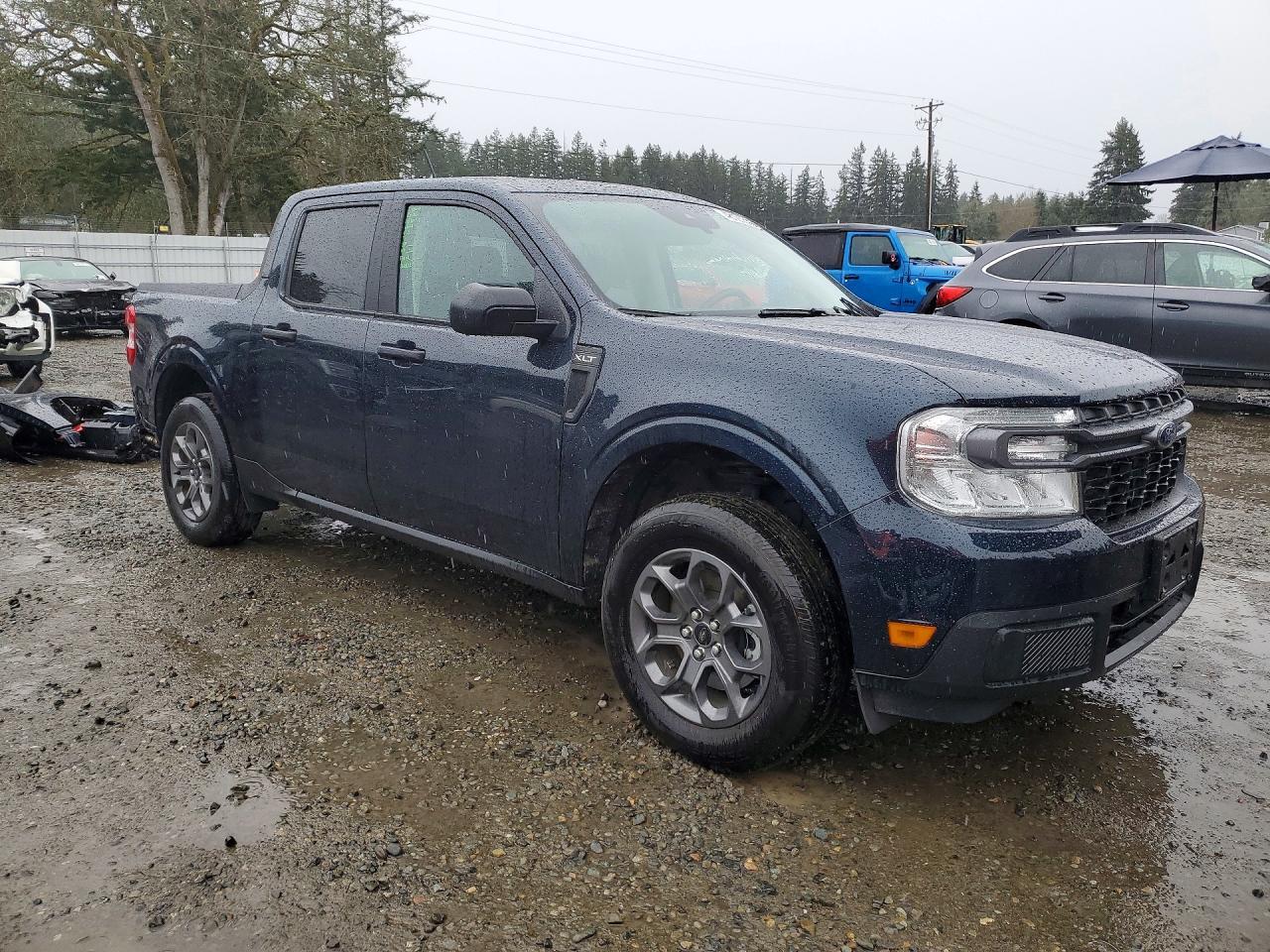 2023 Ford Maverick XL