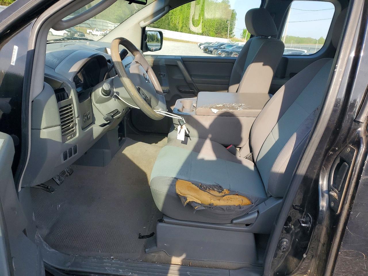 2005 Nissan Titan XE