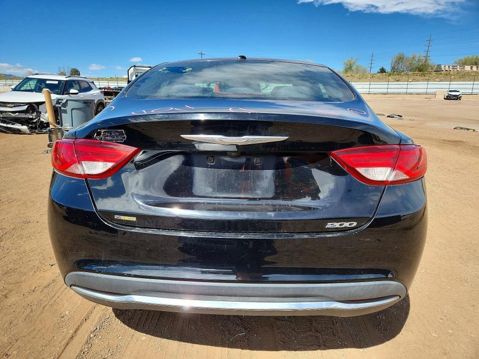 2016 Chrysler 200 Limited