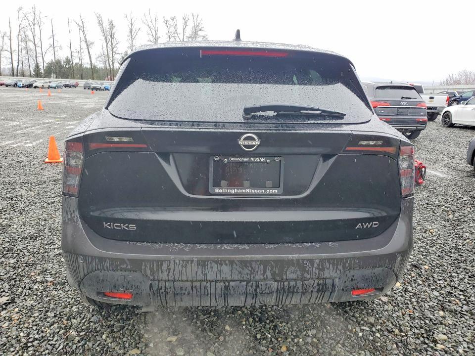 2025 Nissan Kicks sv